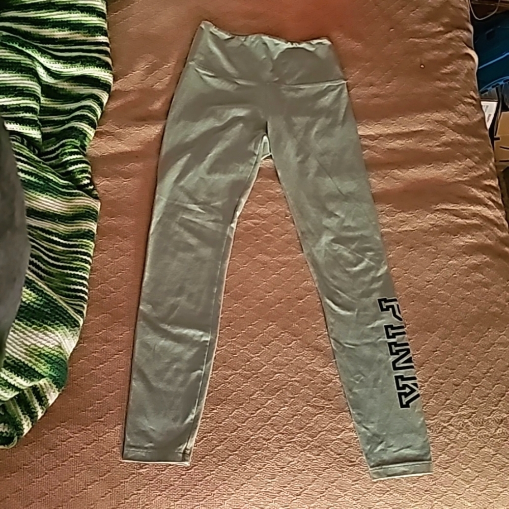 PINK Active sage green